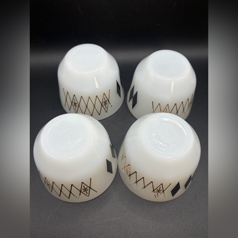 4 Federal Glass Vintage MCM Milk Glass Atomic Harlequin Dessert Custard Cups - Picture 5 of 11